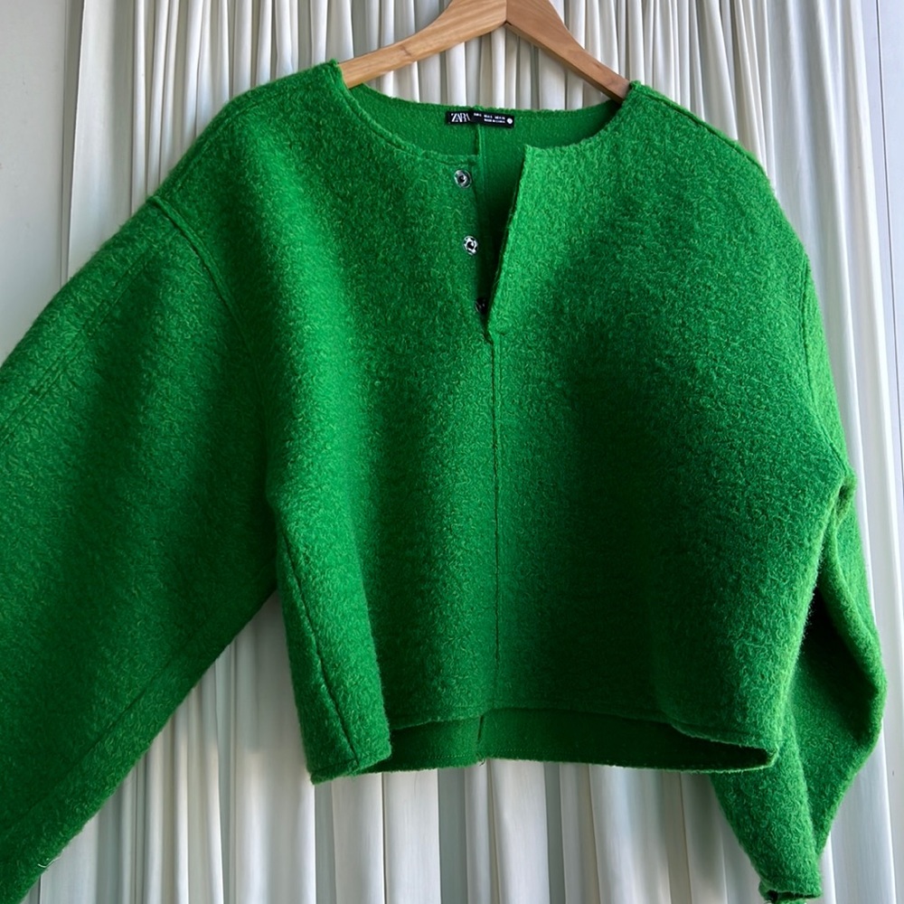 ZARA - oversized small - green & beautifully textured sweater